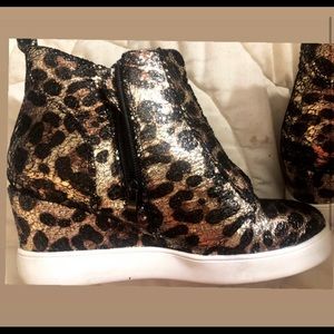 Sneaker wedges